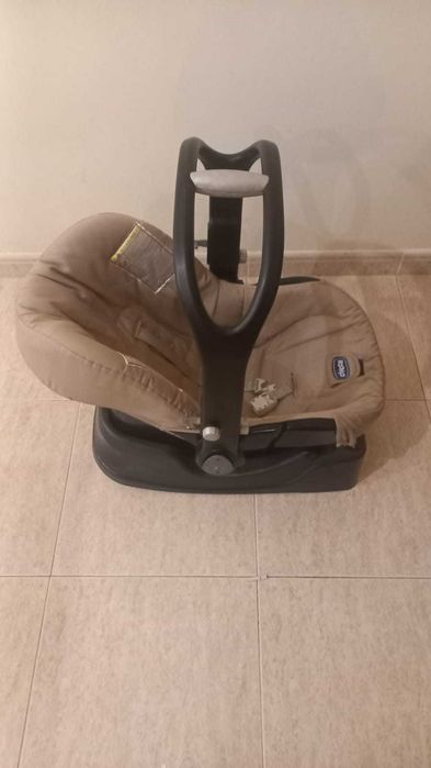 Ovo / Cadeira auto bebé Chicco