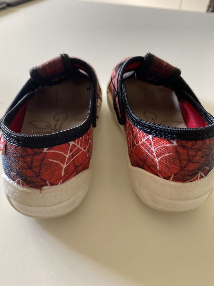 Papcie Renbut 28 spidermen