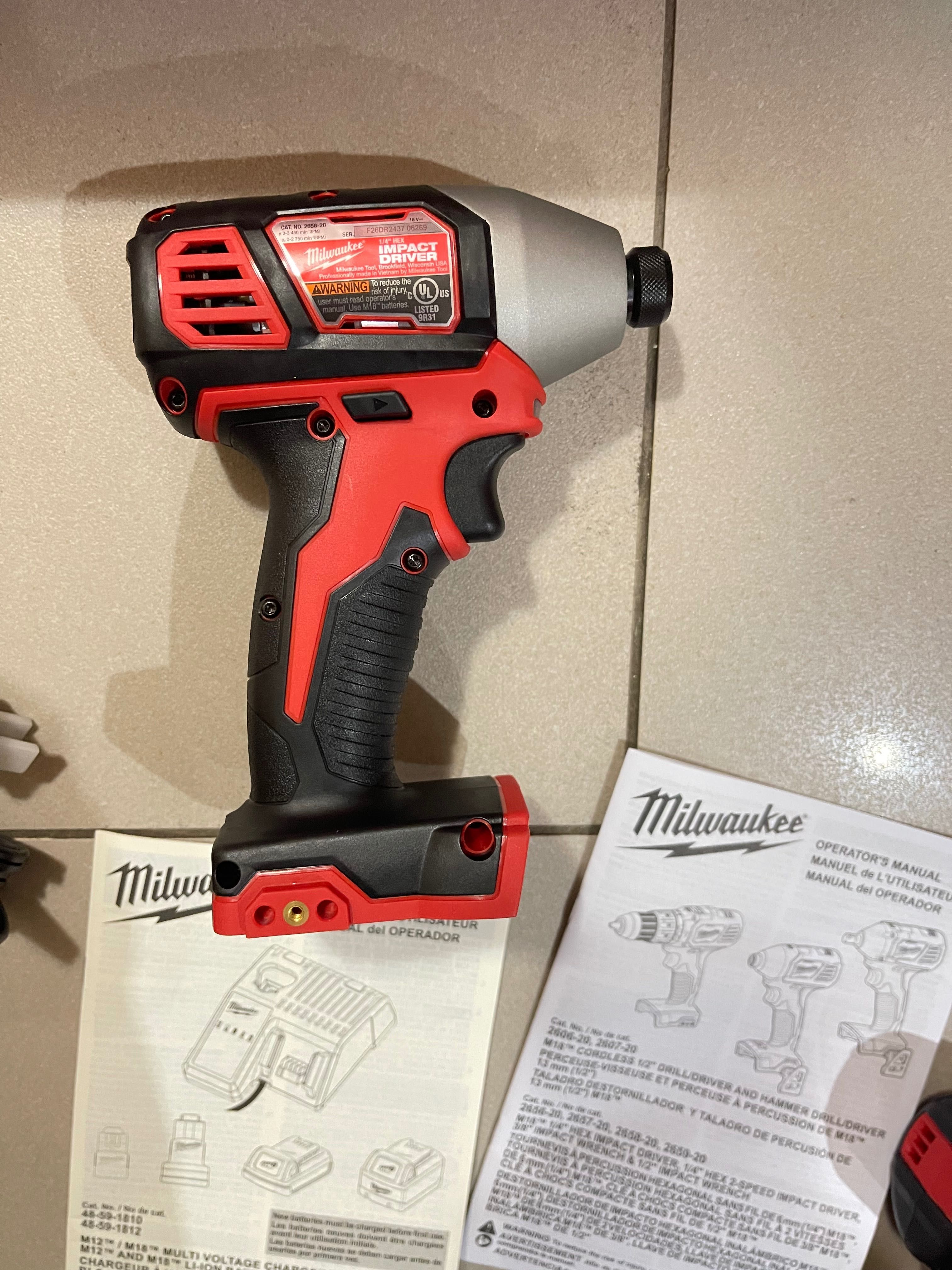 Milwaukee  Aparafusadoras