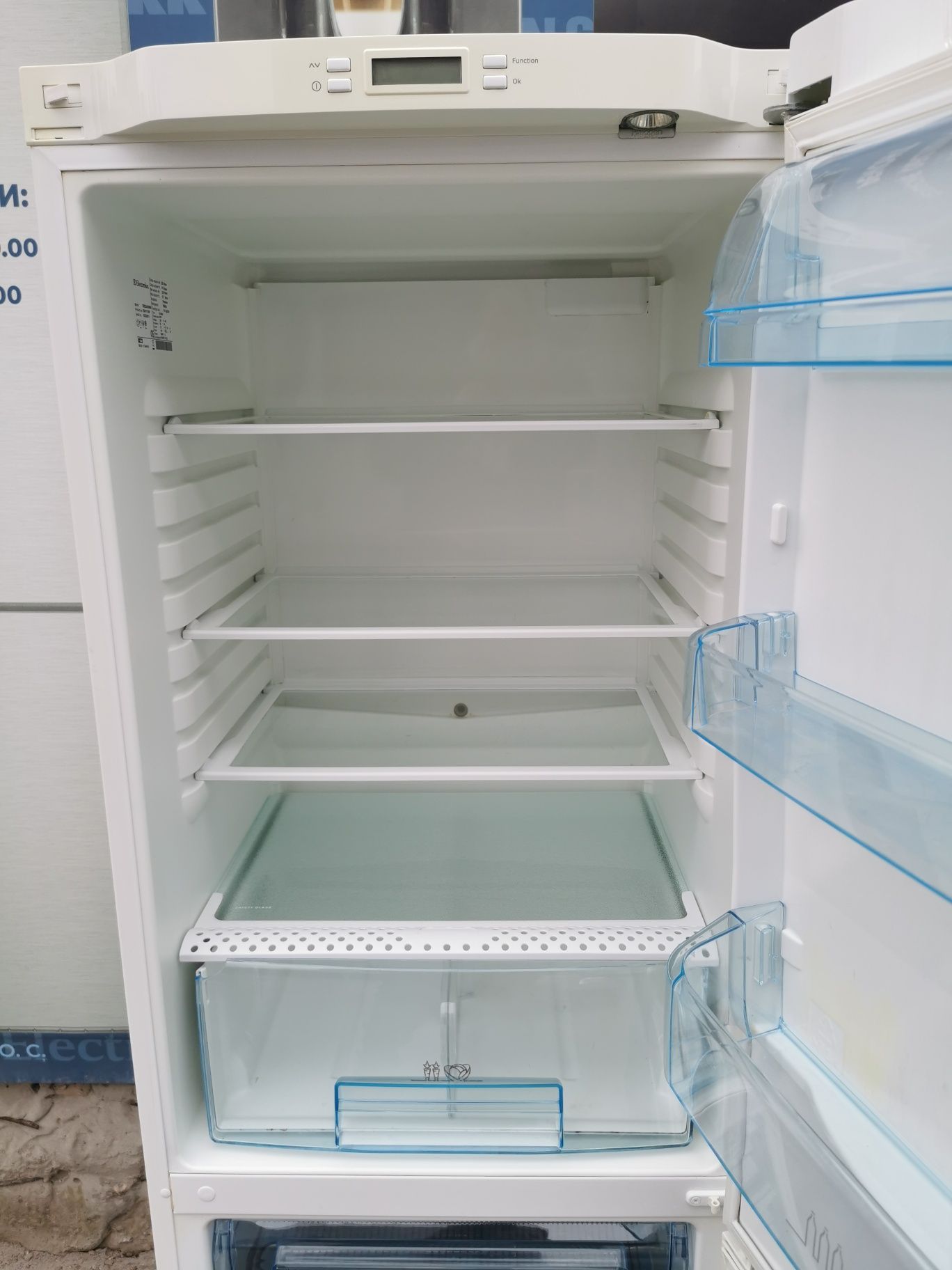 Холодильник Electrolux 180 60 60 2компрессори!