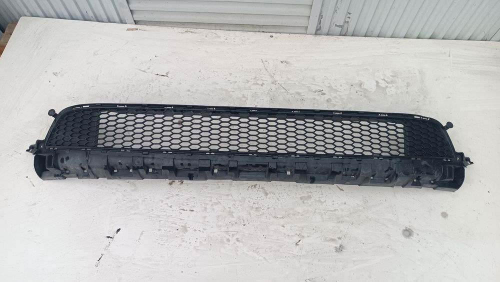 Vendo grelha de frente Renault trafic ano 2014/19