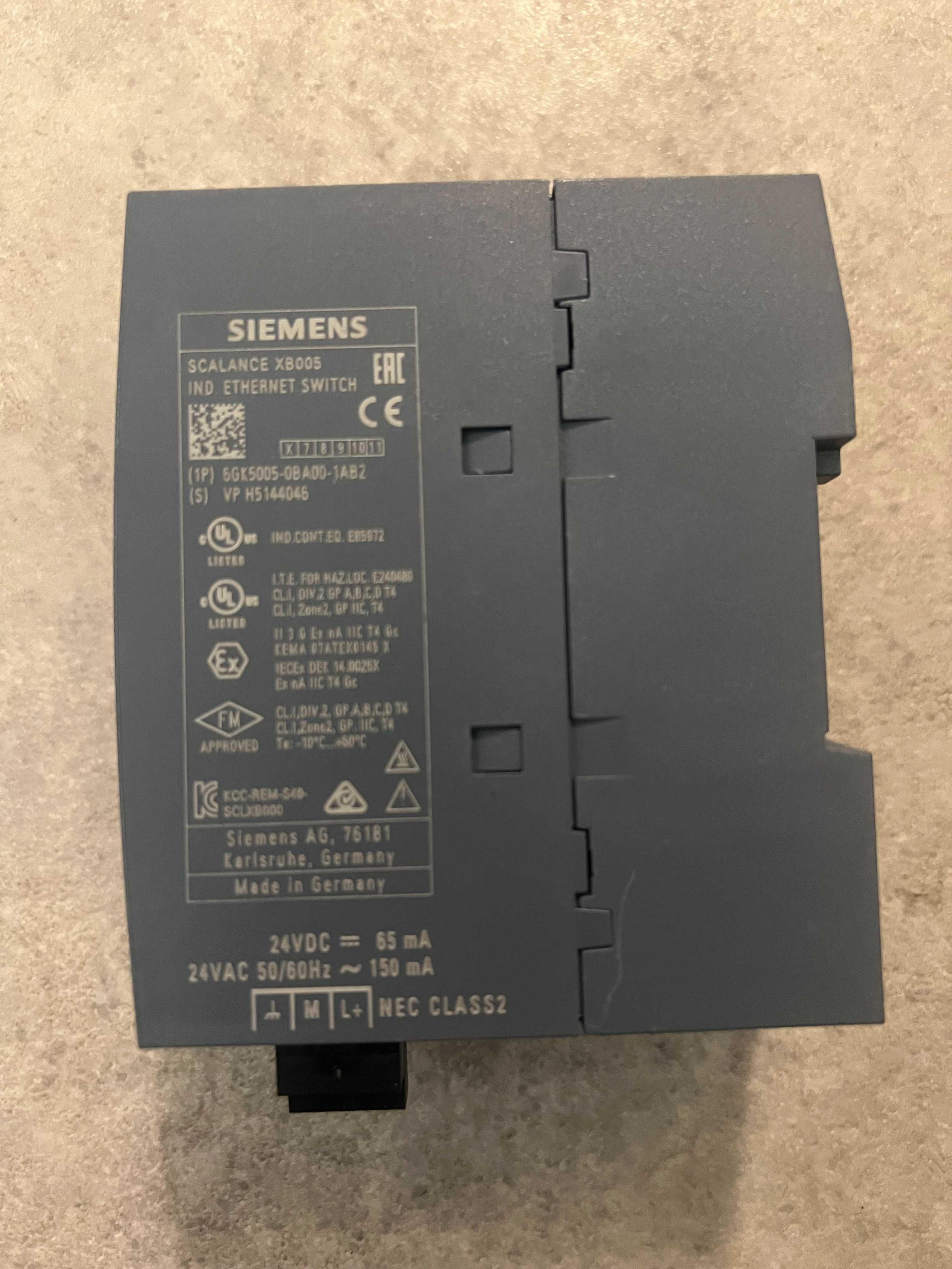 Мережевий комутатор Siemens 6GK5005-0BA00-1AB2 SCALANCE XB005