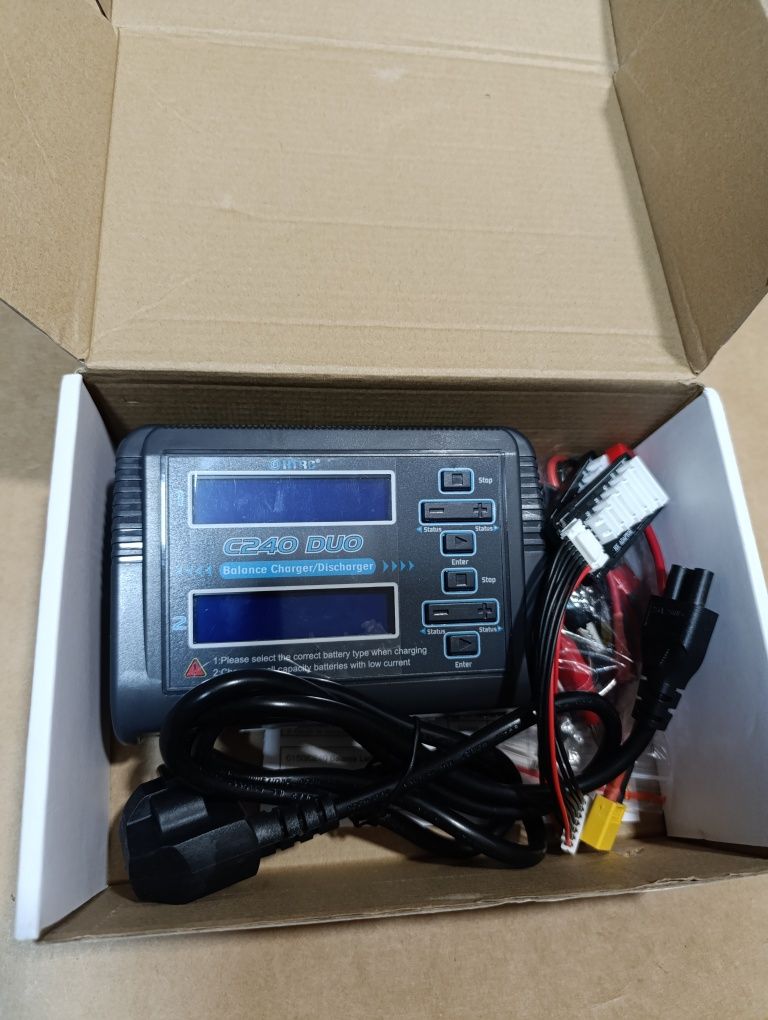 Зарядний пристрій C240 DUO