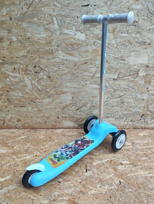 Hulajnoga trzykołowa balansowa Avengers