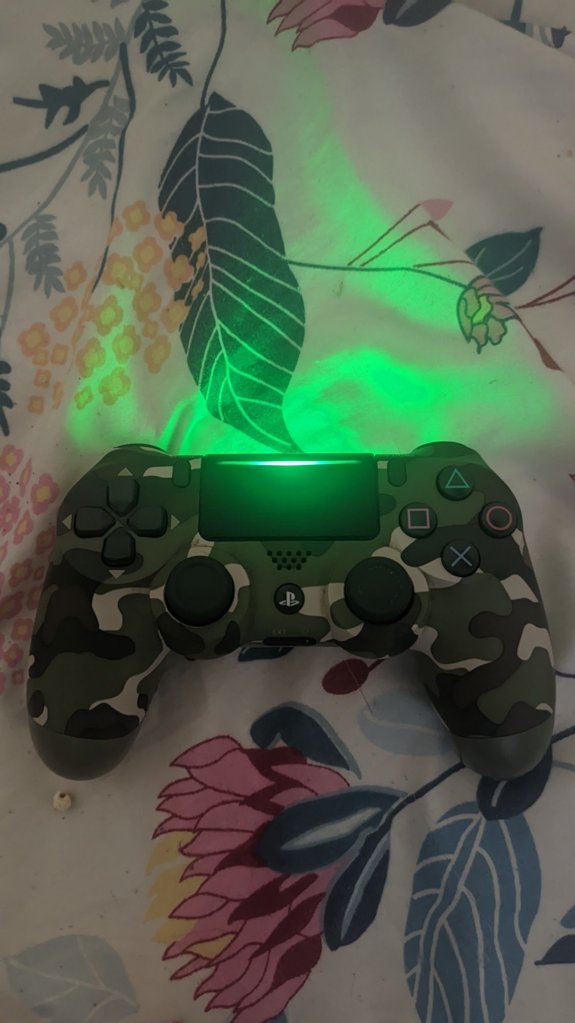 Comando dualshock 4 PS4  em ótimo estado