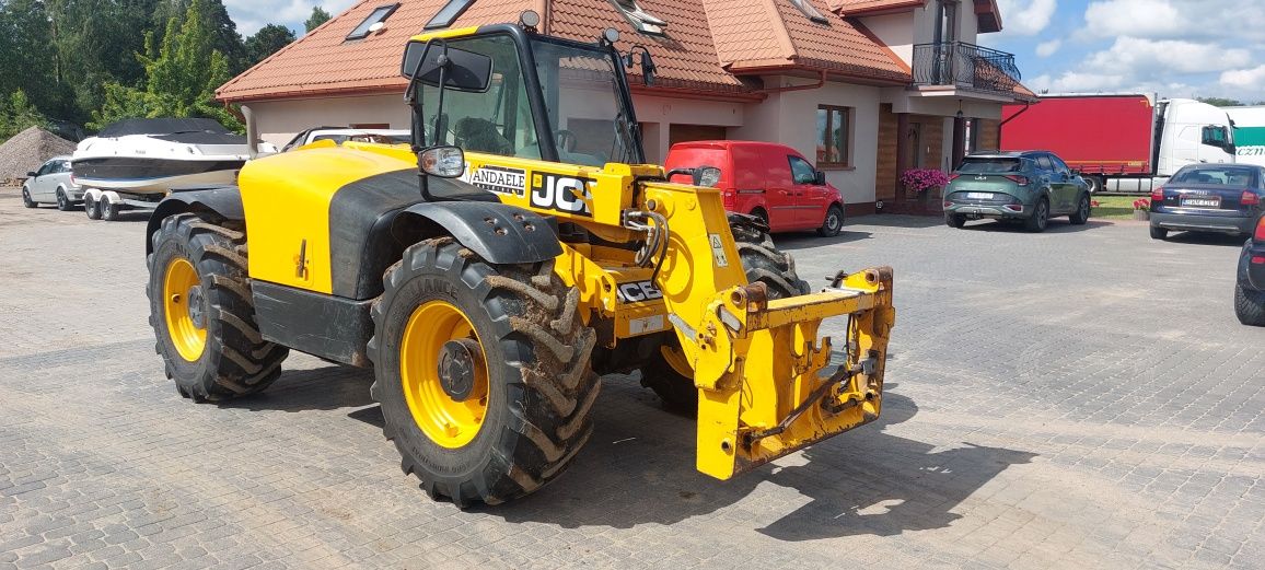 Ladowarka teleskopowa jcb 526-56  2011r.