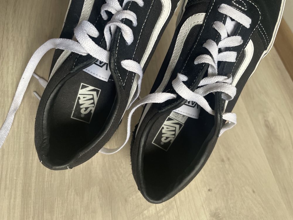Оригінальні кеди Vans Old Skool розмір 38