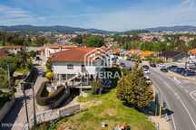 Loja com armazém na Loureira, Vila Verde