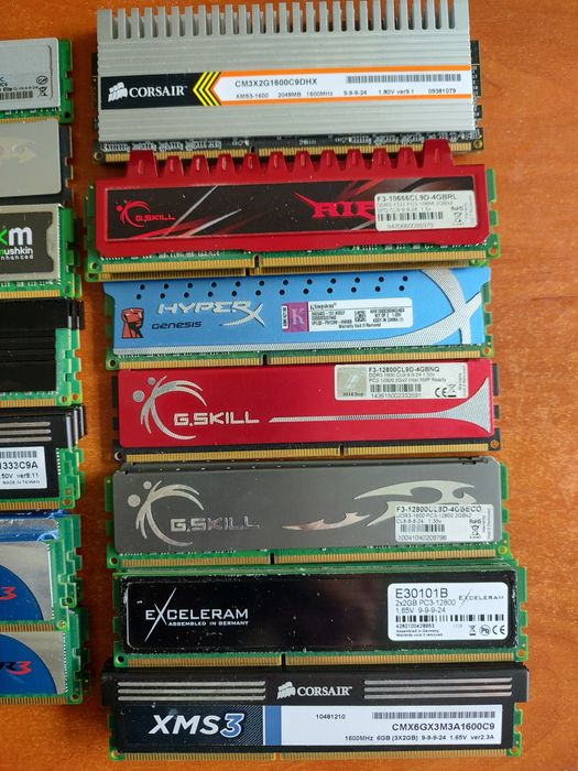 Ігрова оперативна пам'ять у радіаторах DDR3/4 2/4/8/16Gb 1333-3200MHz
