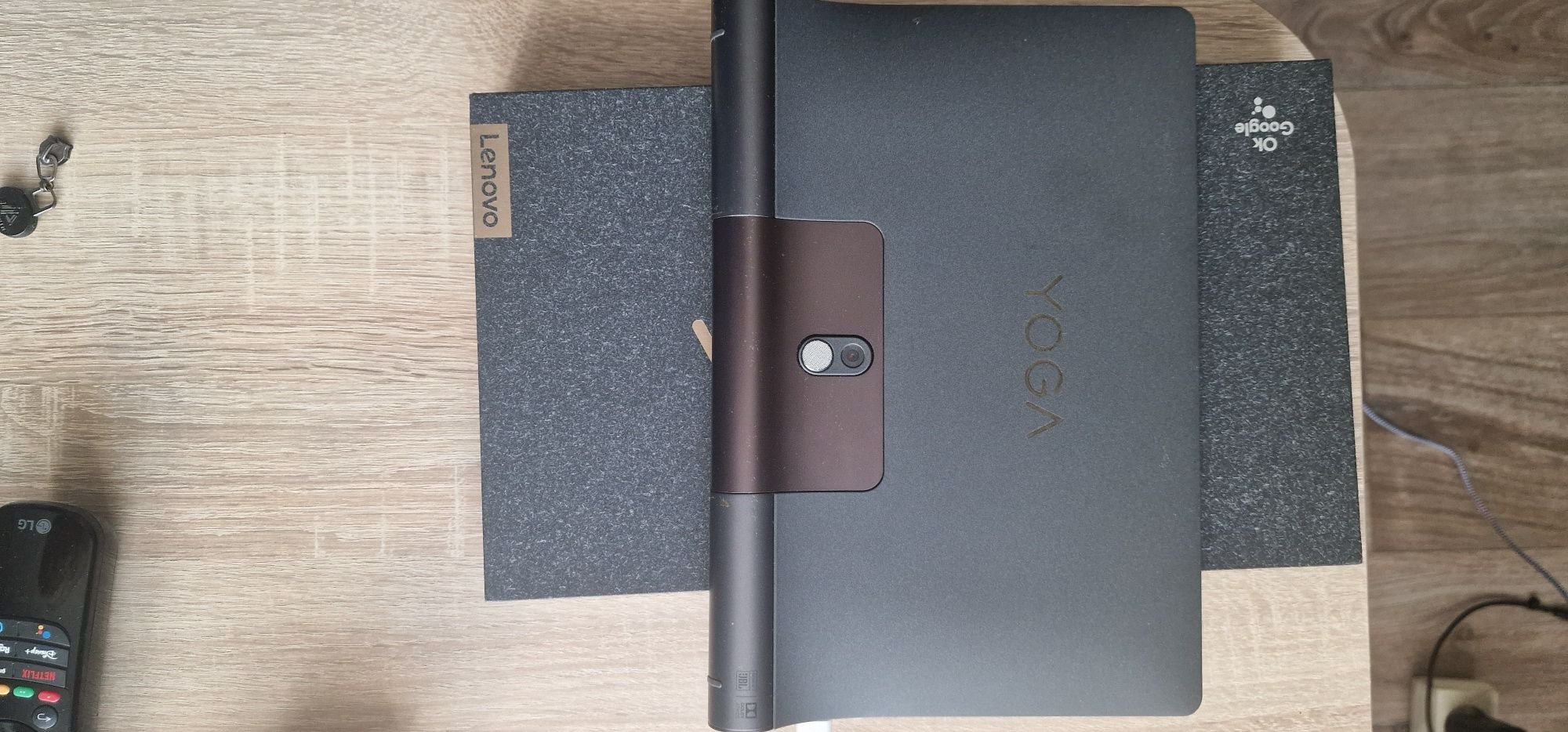 Lenovo Yoga YT-X705L