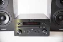 Wieża z Blu-ray Yamaha PianoCraft MCR-750