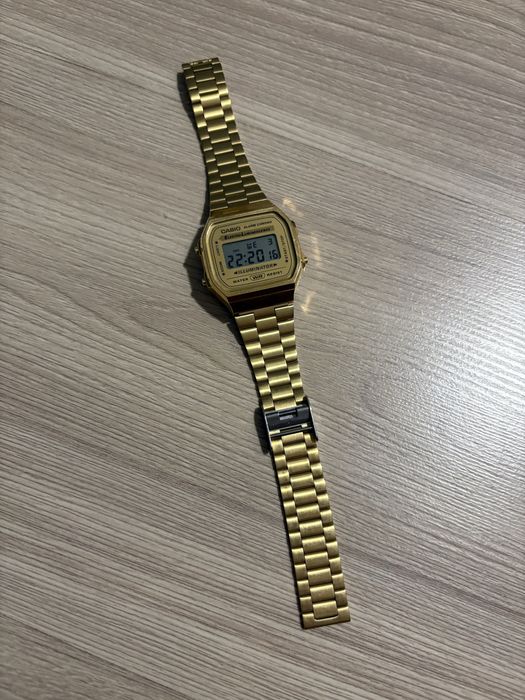 Zegarek casio vintage illuminator złoty