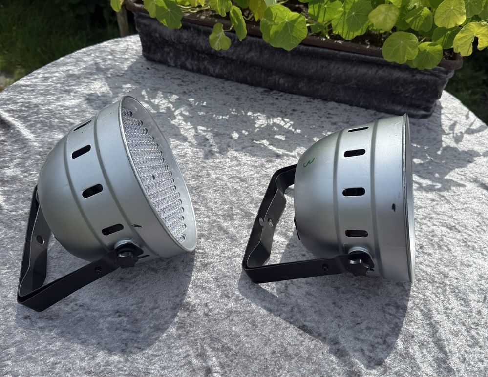 Flash Led Par 64 186