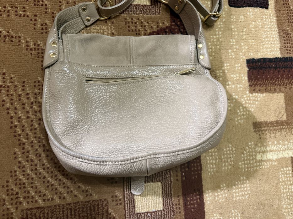 Сумка бежева натуральна шкіра Італія сумочка клатч zara