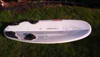 Deska windsurfingowa Starboard Hypersonic 105 + dwa finy