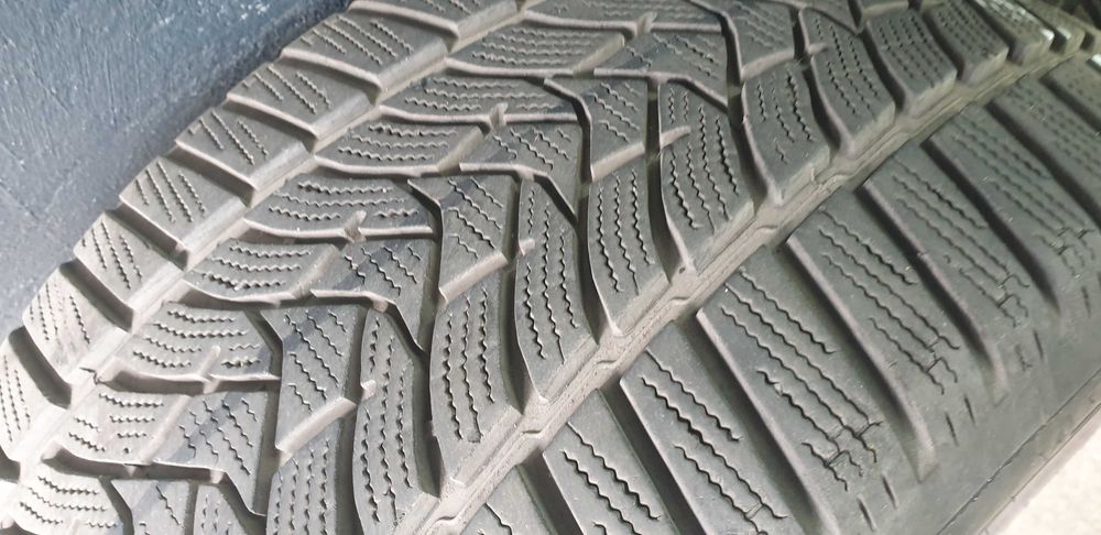 4x Dunlop Winter Sport 5 245/40r18 7,5 mm - 6,5 mm