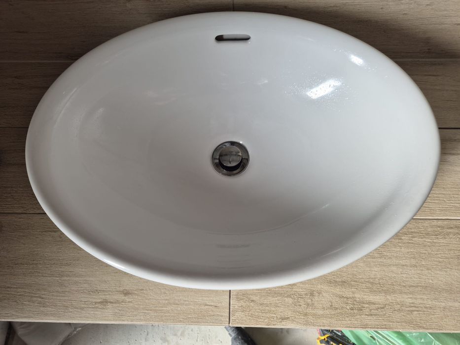 Umywalka ceramiczna