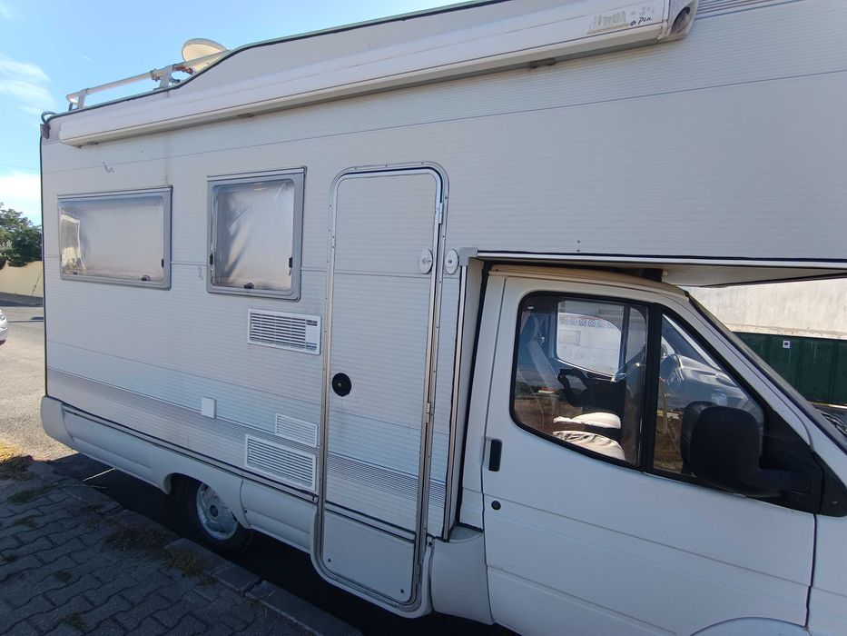 Autocaravana Ford Transit 2.5D