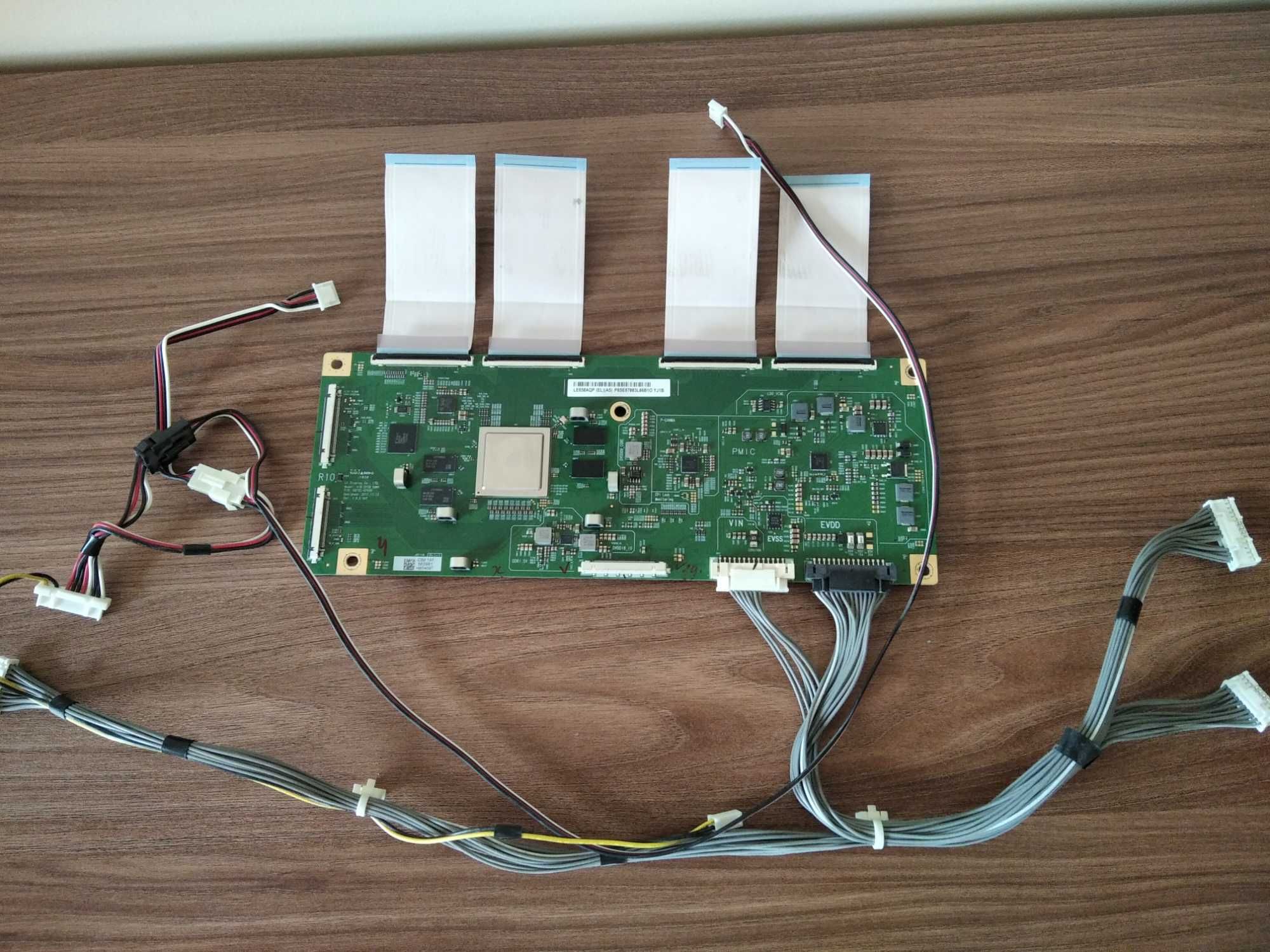 Części Do Telewizora SONY  KD 65 AF8  OLED