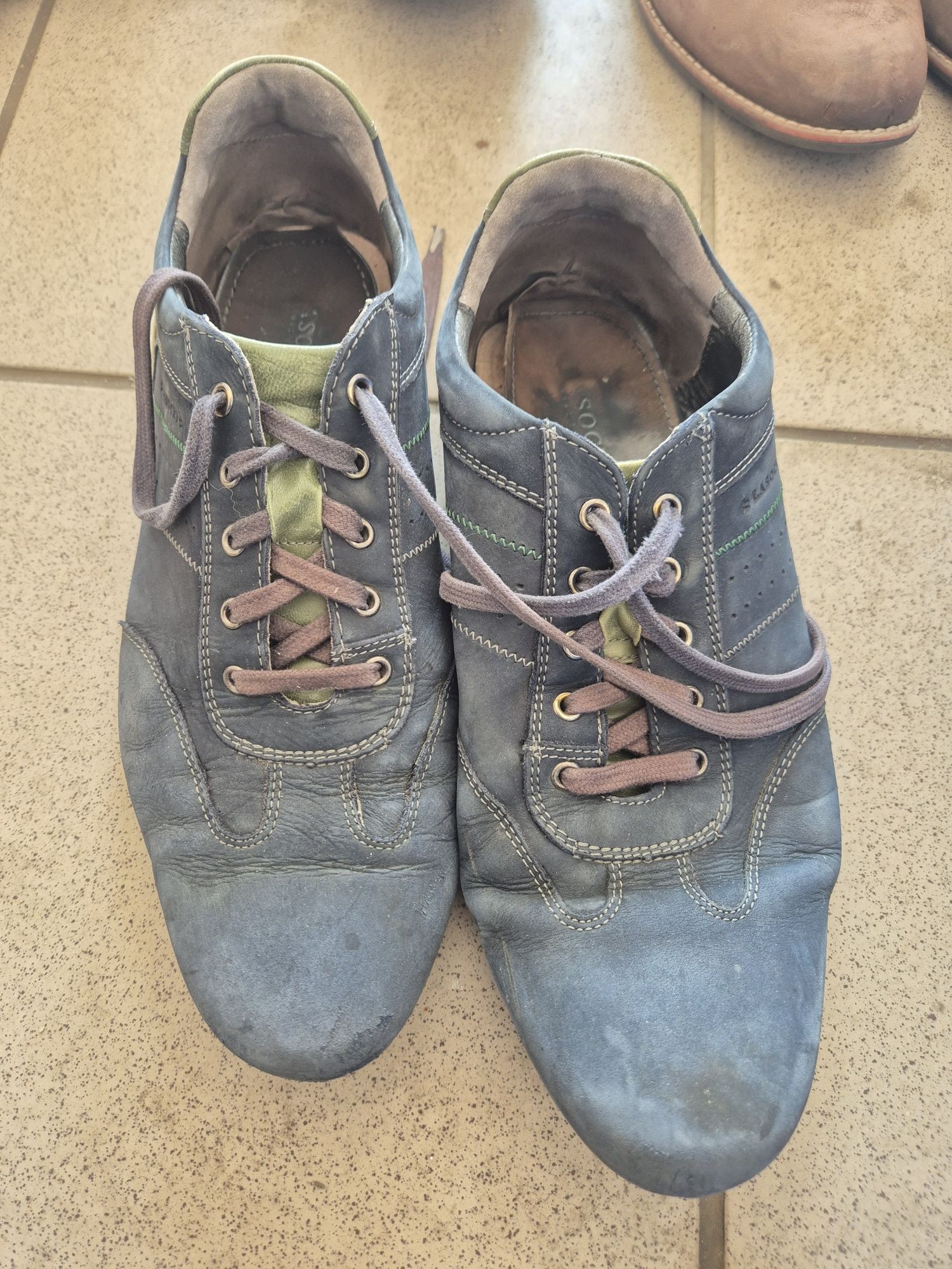 Buty 43 paczka nowe i używane