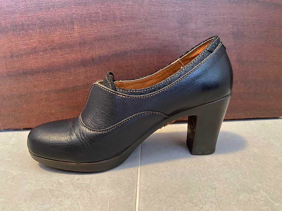 Sapatos pretos - Art
