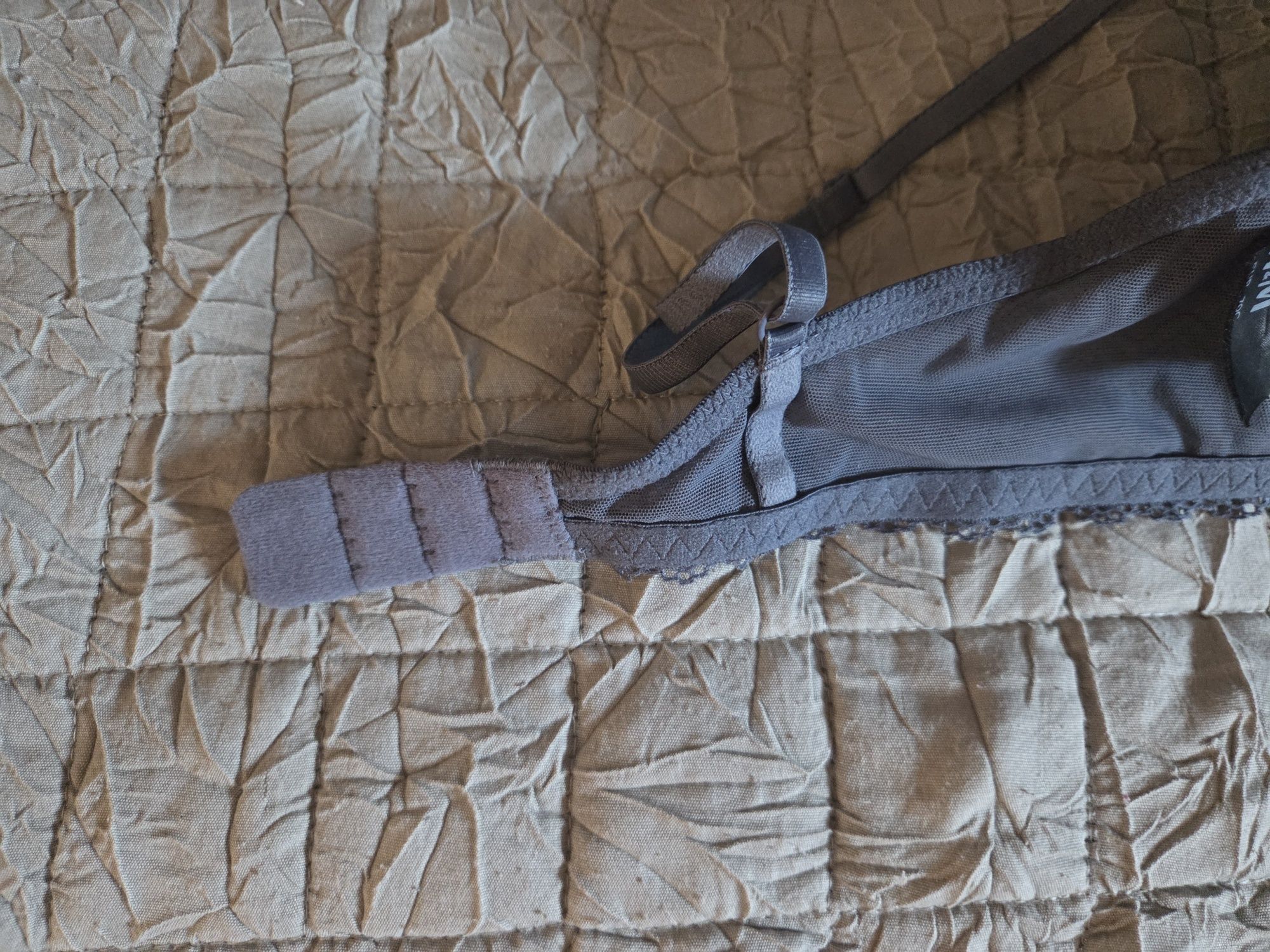 Koronkowy biustonosz push-up H&M 70C