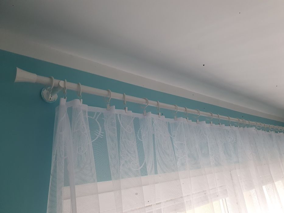 Biały karnisz metalowy 160cm  z żabkami na firankę/ Listwa na zasłonkę