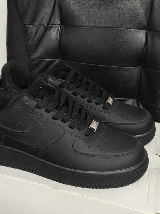 Buty Trampk Nike Air Force 1 Low '07 Black R.42