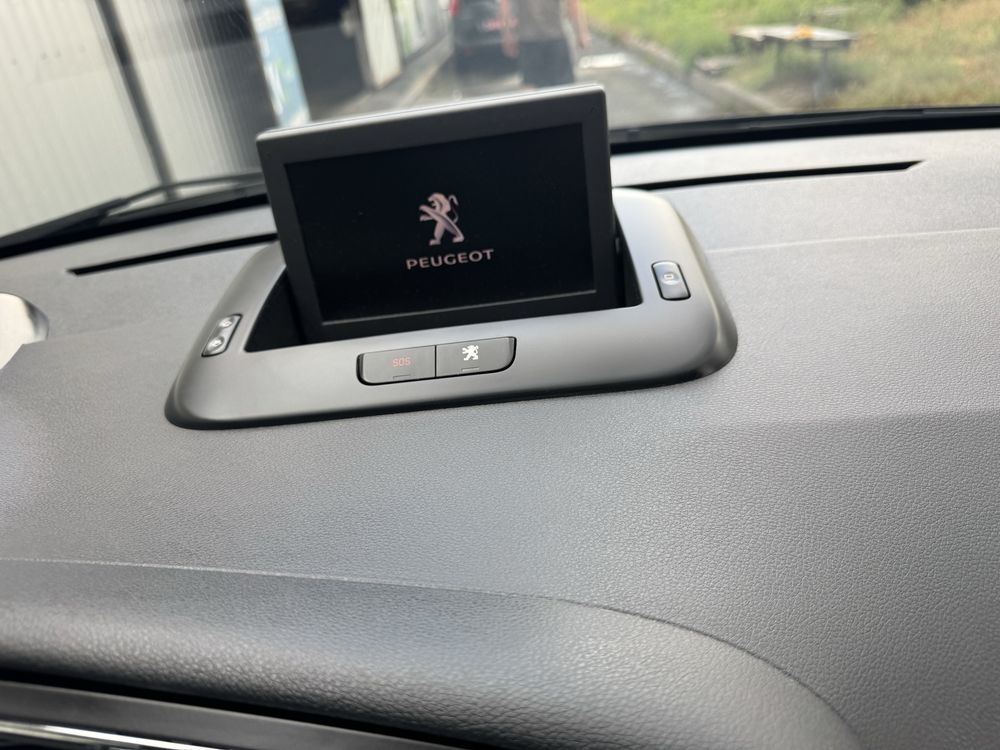 Peugeot 3008 1.6 tph automatic з Швейцарії