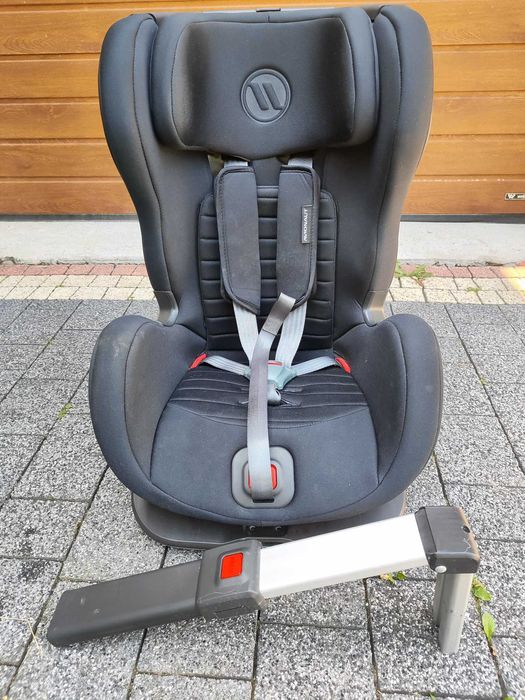 Fotelik samochodowy Avionaut Glider 9-25kg ISOFIX