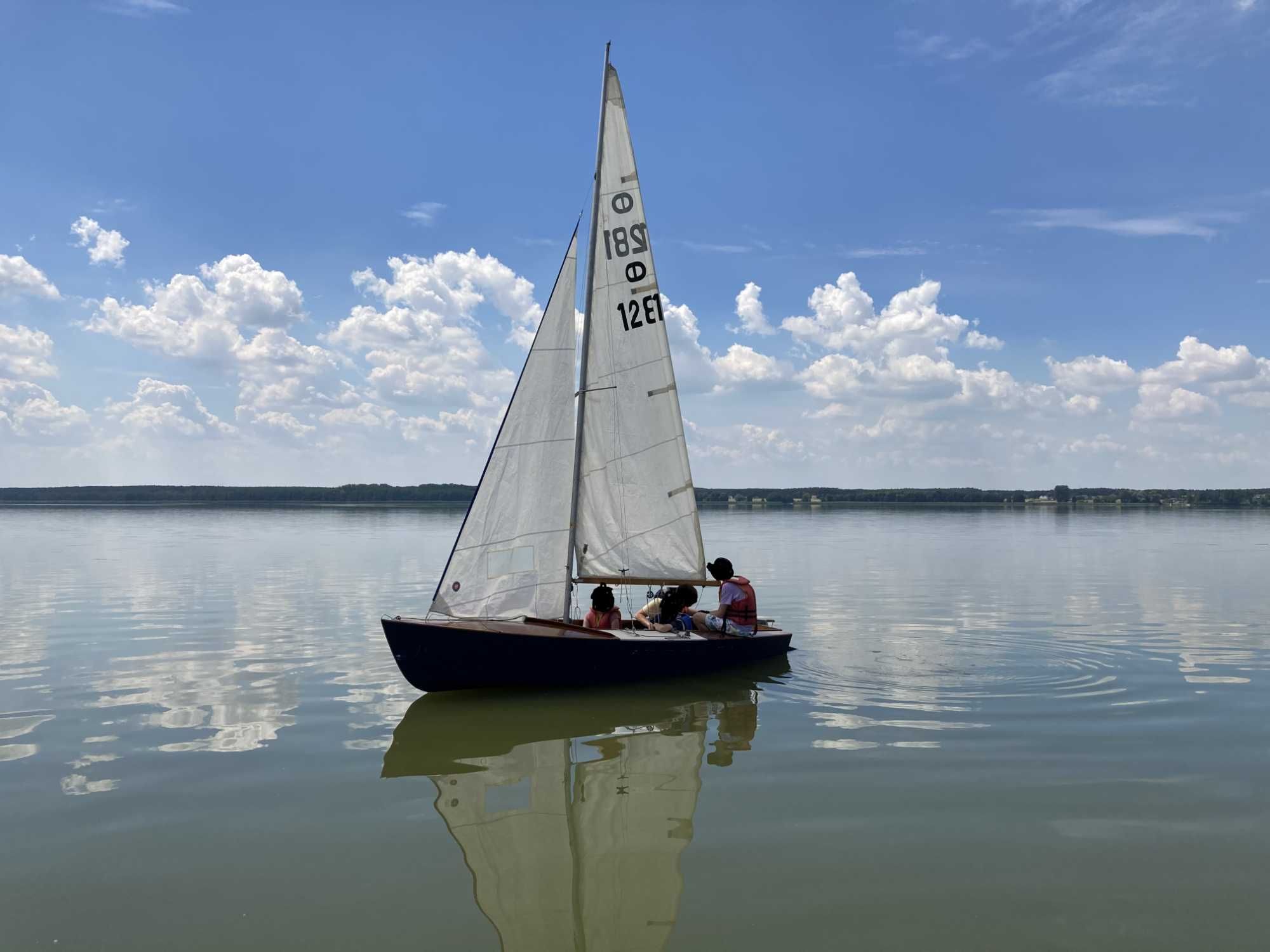 Zaglówka/ Jacht żaglowy/ Oldtimer/ Schakel