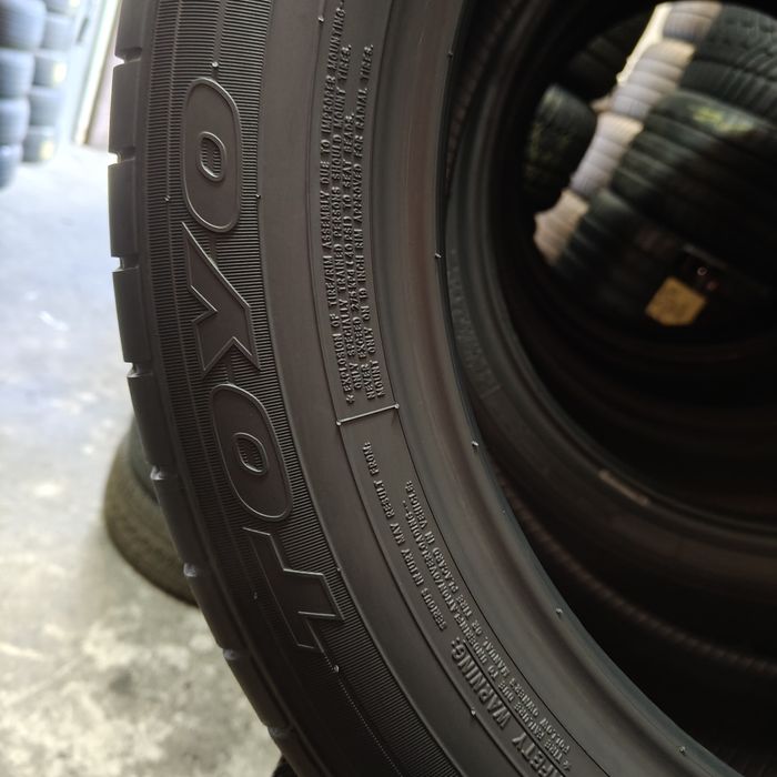 225/55/19 Sprzedam komplet opon letnich Toyo