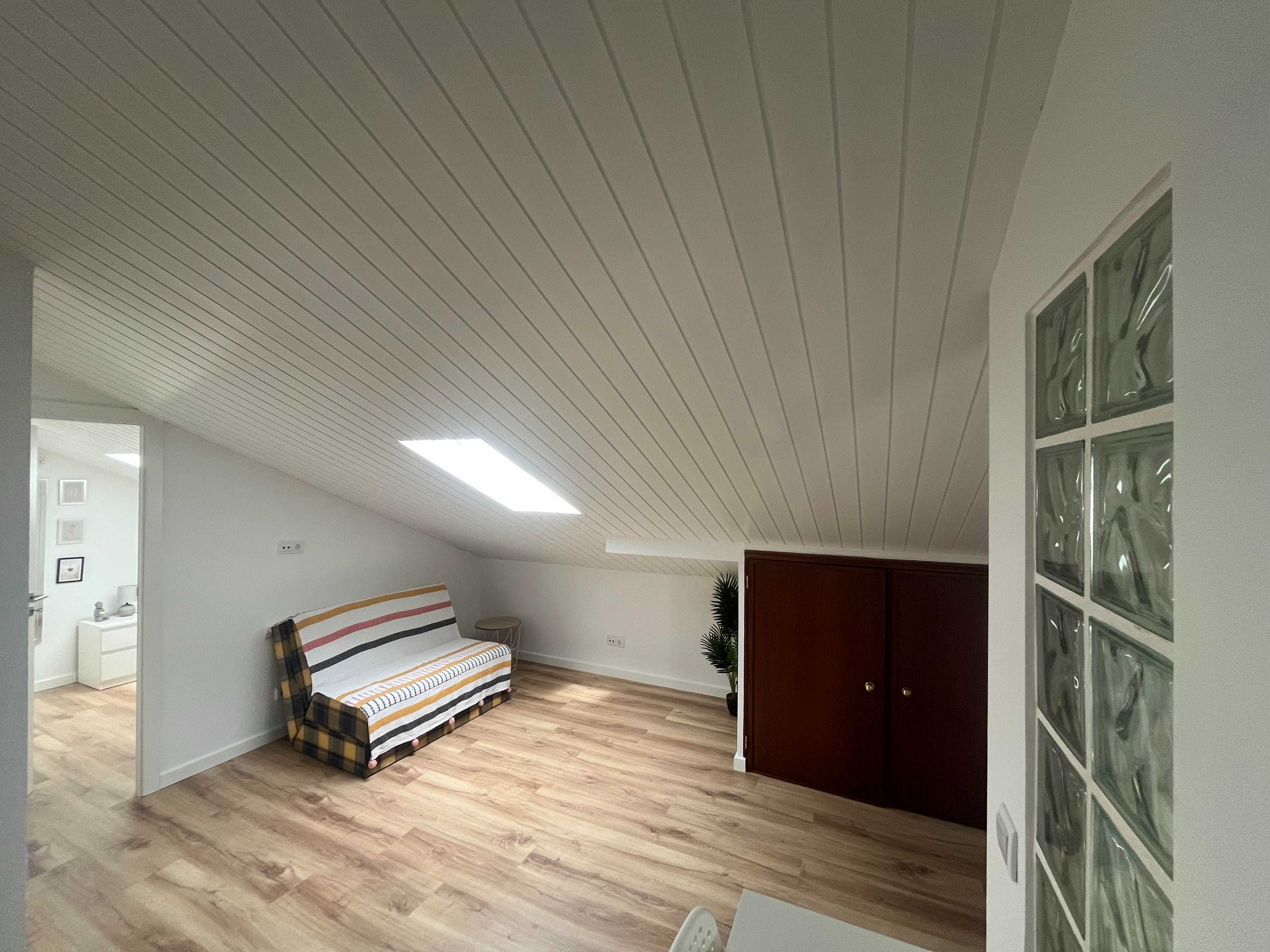 OPORTUNIDADE Estúdio Remodelado – Coimbra (junto à Fucoli)