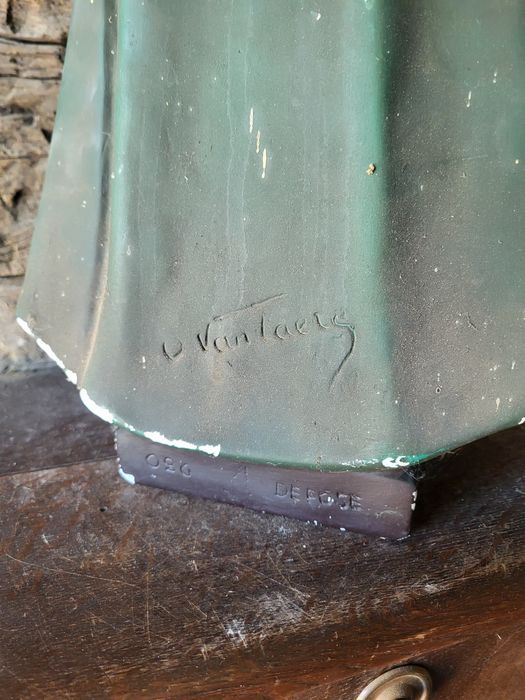 Stara sygnowana figura Matki Bożej Maryja z dzieciątkiem Jezus