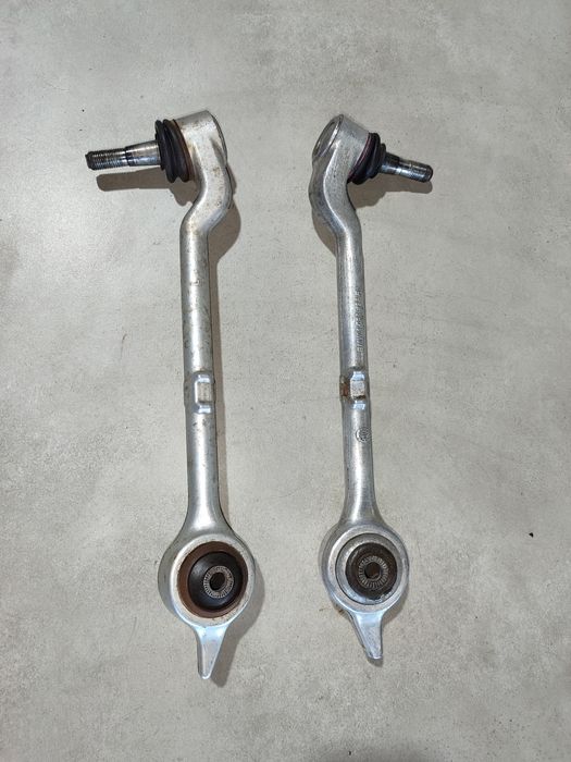 Ричаг BMW E39 Передній Нижній прямий Нижний прямой ричаги підвіски