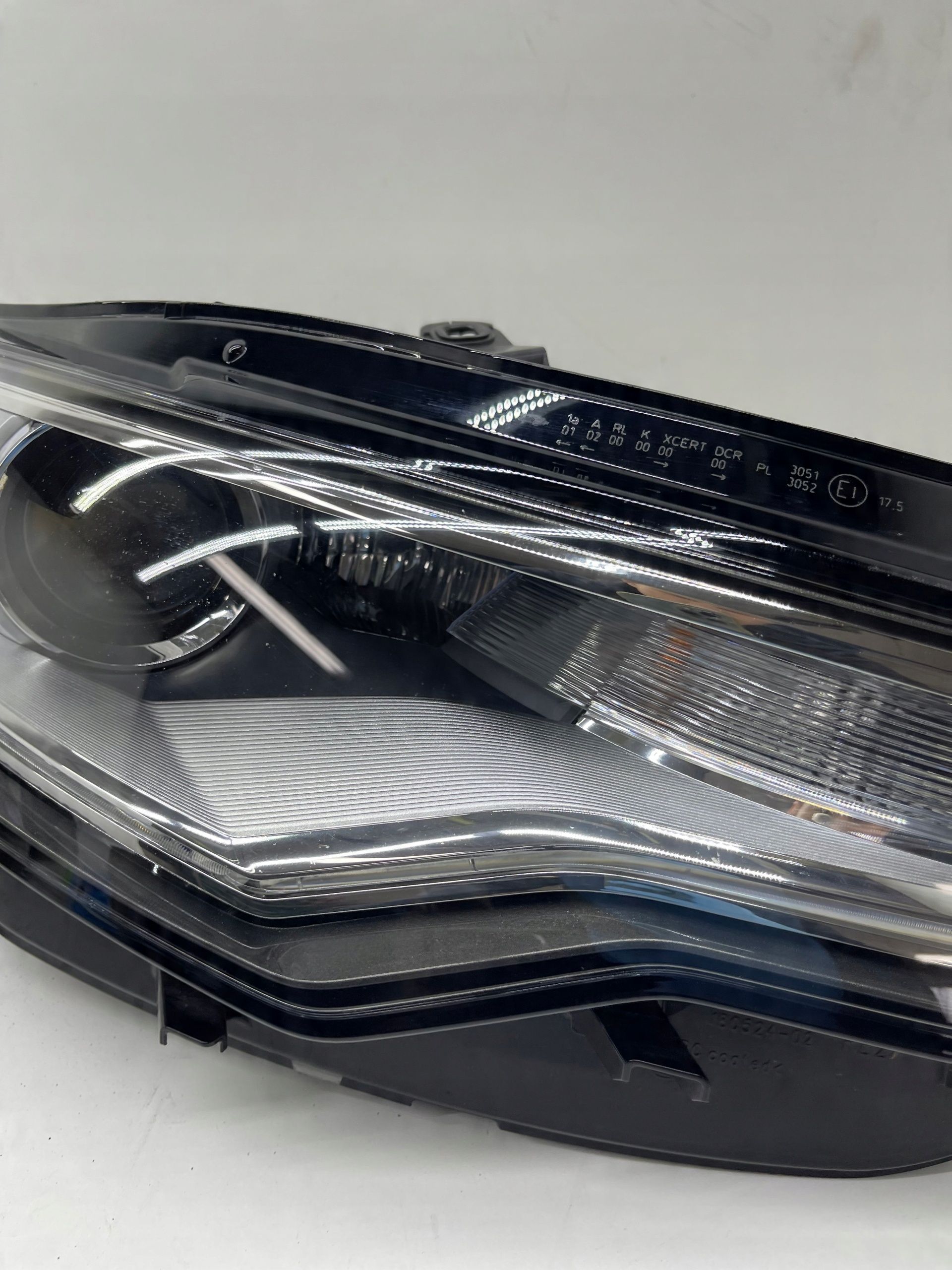 Audi A6 C7 Lampa Reflektor Prawy Przód Bi-Xenon Xenon Cała