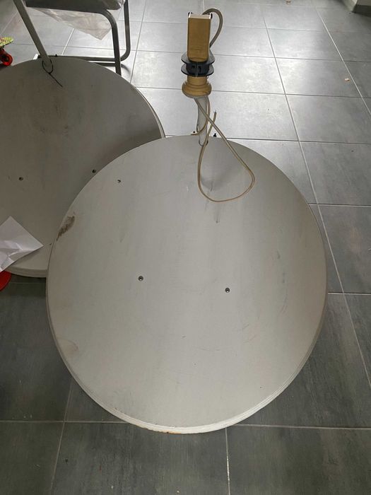 Антена супутникова 90см 2шт б/в