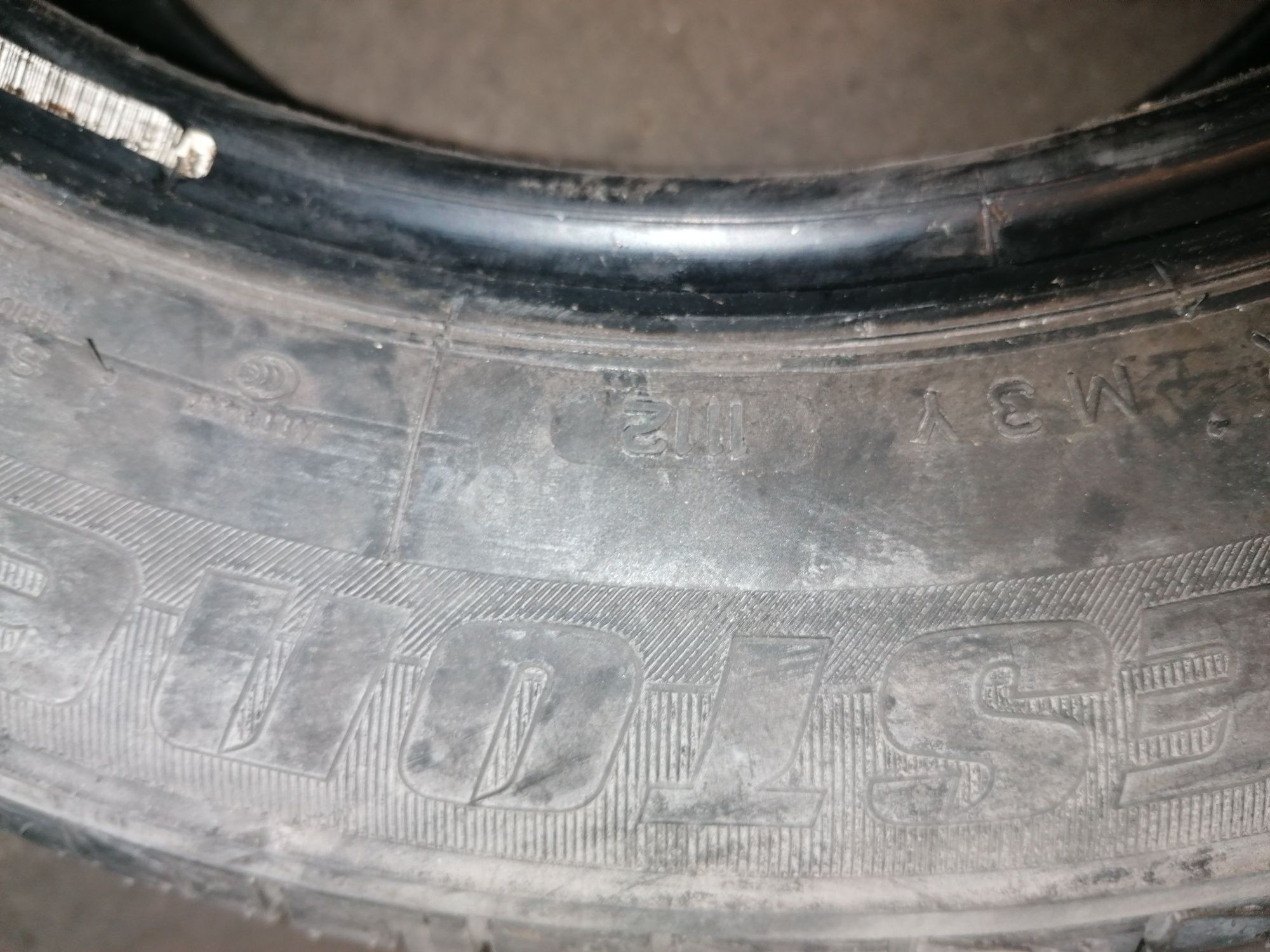 Sprzedam oponę pojedynczą 185/65 r15 Bridgestone