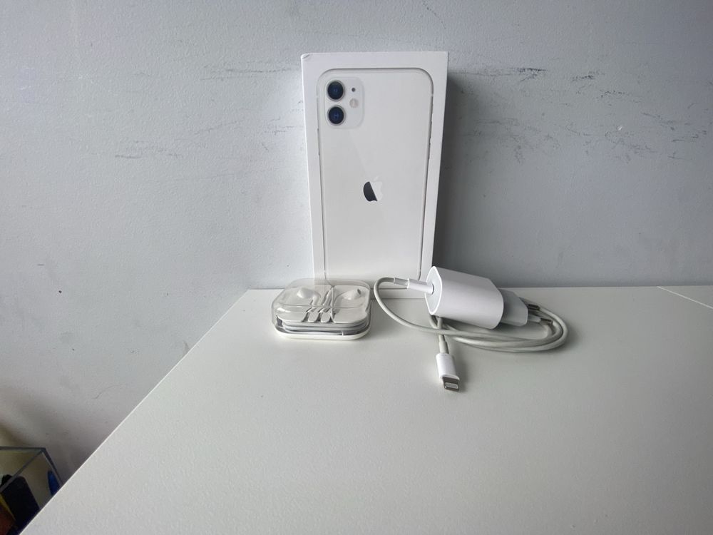 Iphone 11 64gb branco