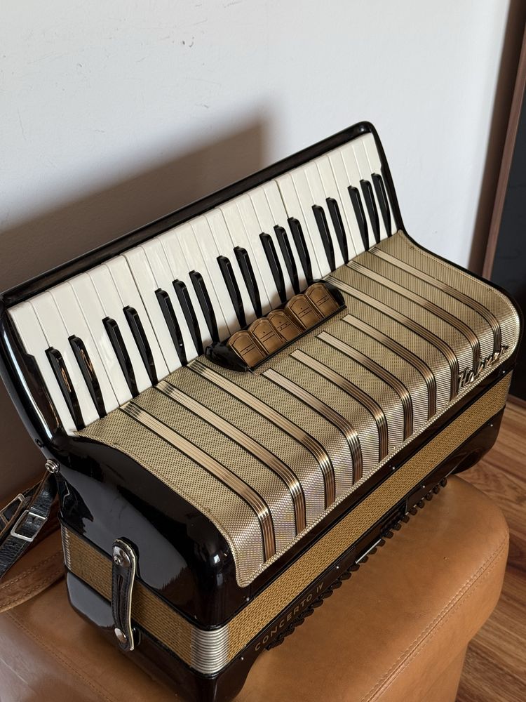 Akordeon Hohner Concerto IV