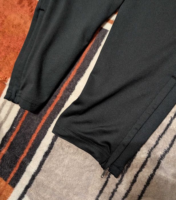 Мужские спортивные штаны Under Armour, размер M