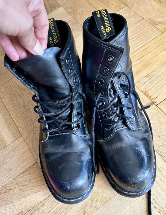Glany dr. Martens unisex rozm. 41, czarne, skóra licowa.