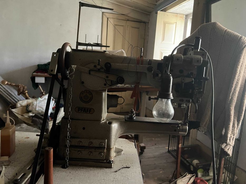 Máquina Industrial Pfaff 335-H3