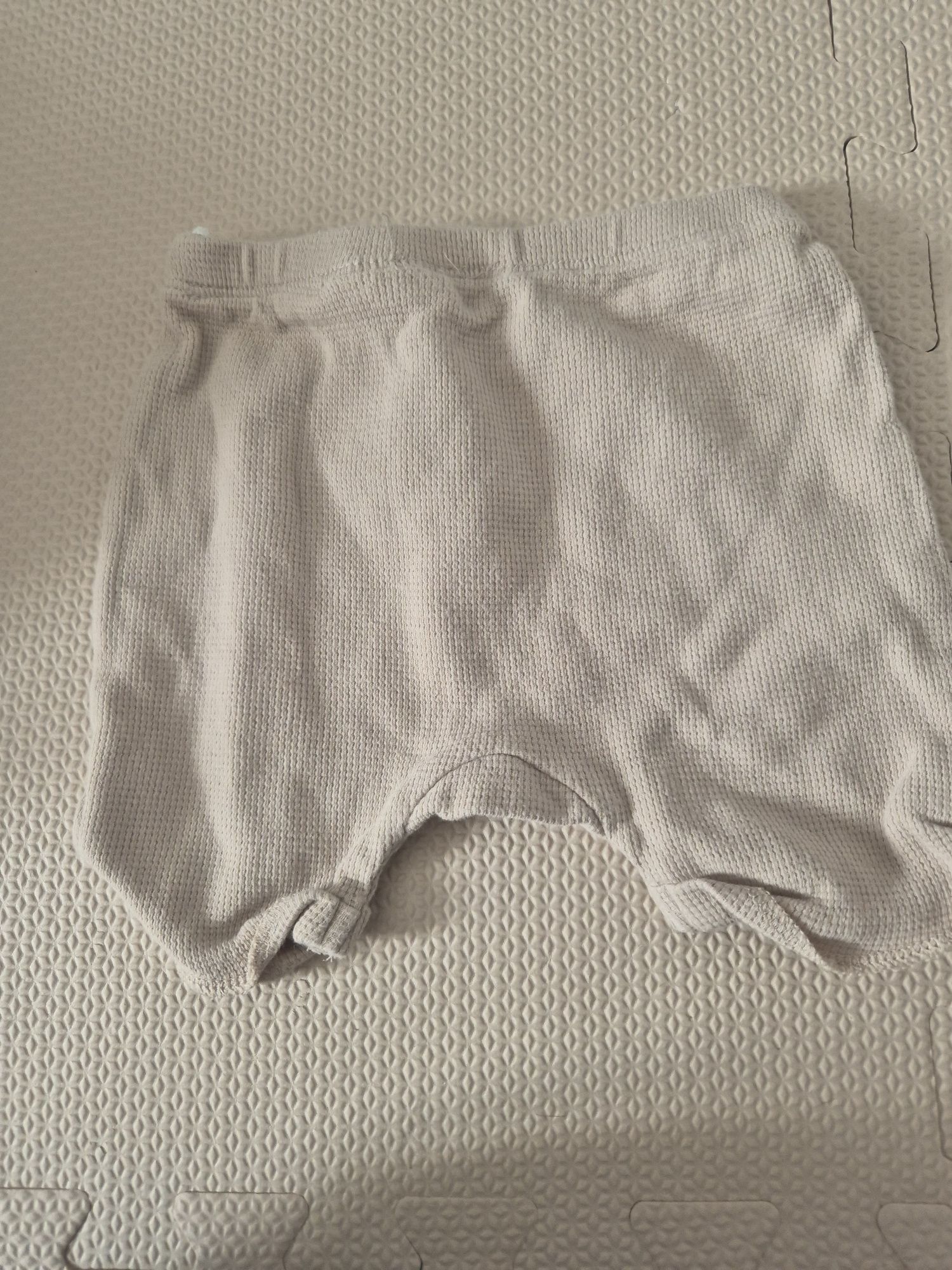Zestaw body i spodenek H&M