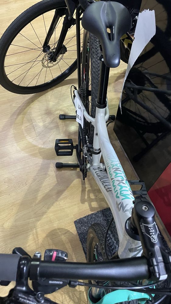 Bicicleta BTT - Specialized Jynx Sport 650b