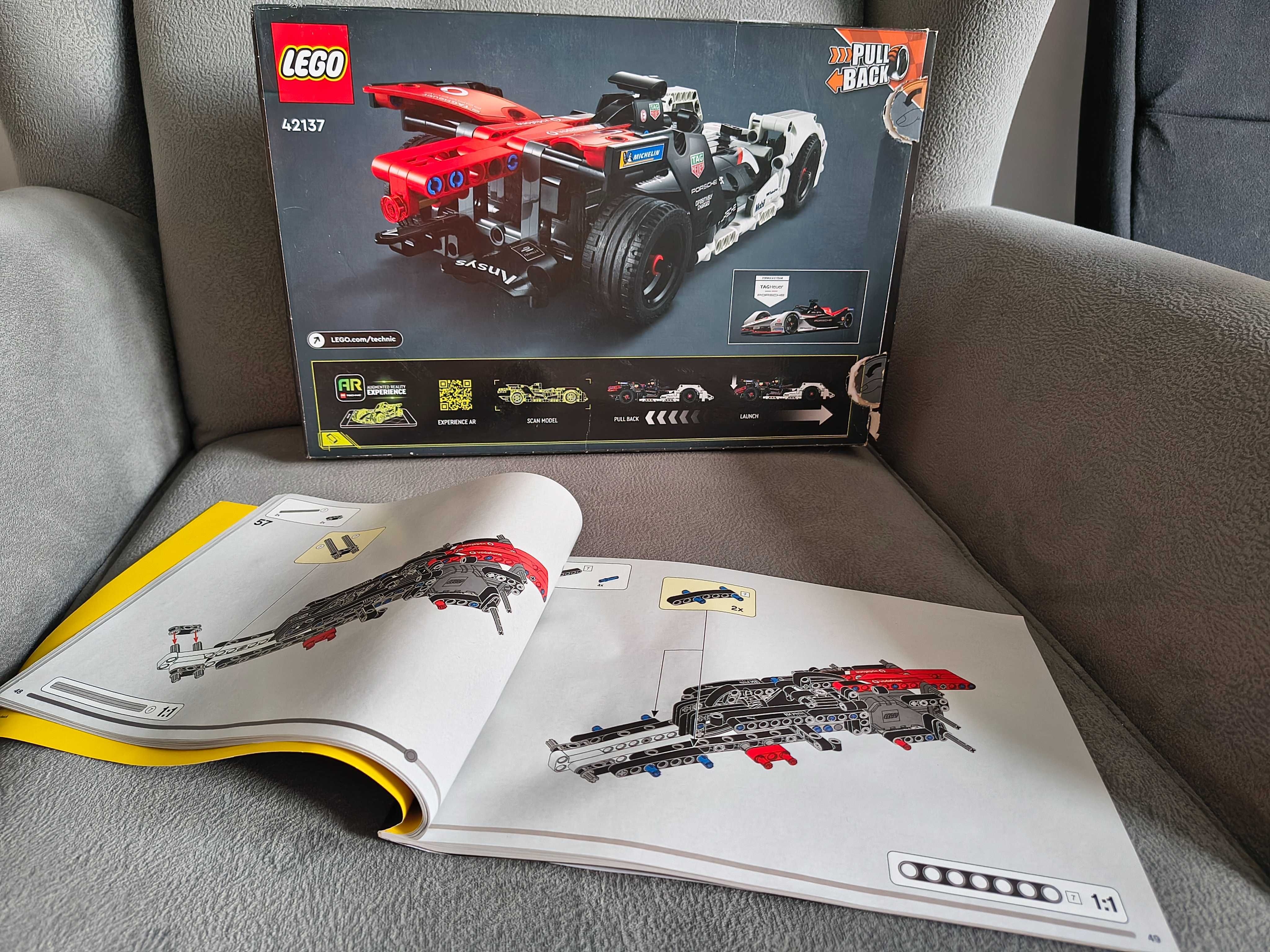 LEGO 42137 Formula E® Porsche 99X Electric