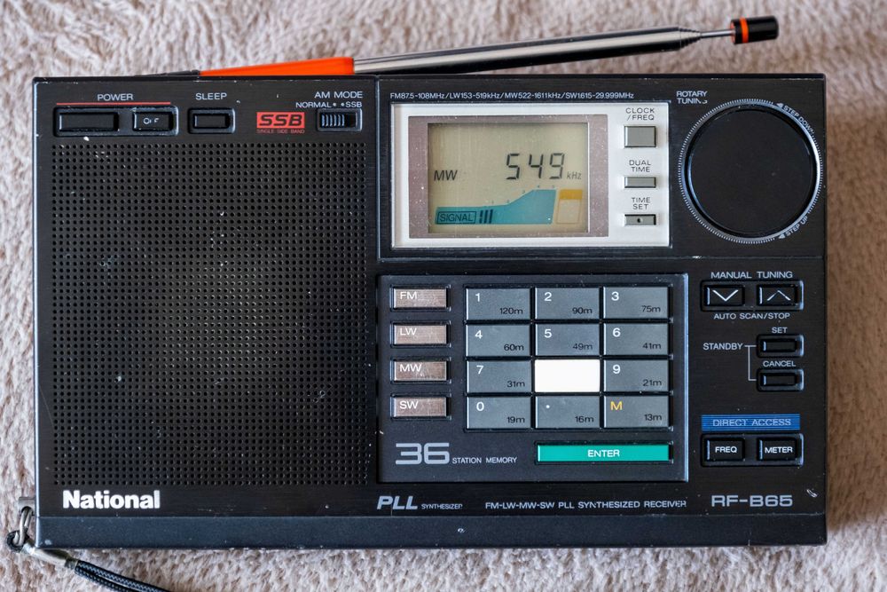 Panasonic RF-B65 — приём всех радиолюбителей AM FM SSB редкая модель