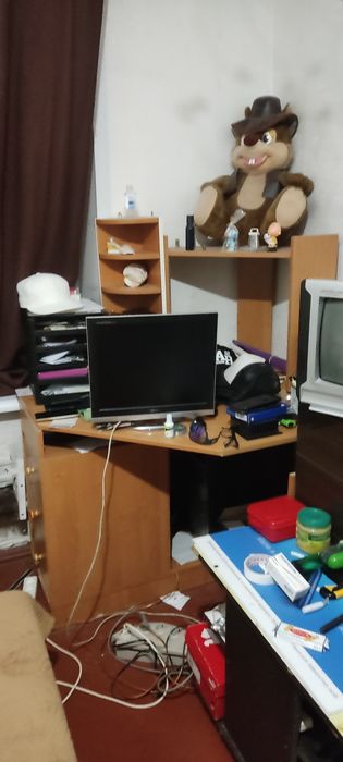 Компьютерный стол