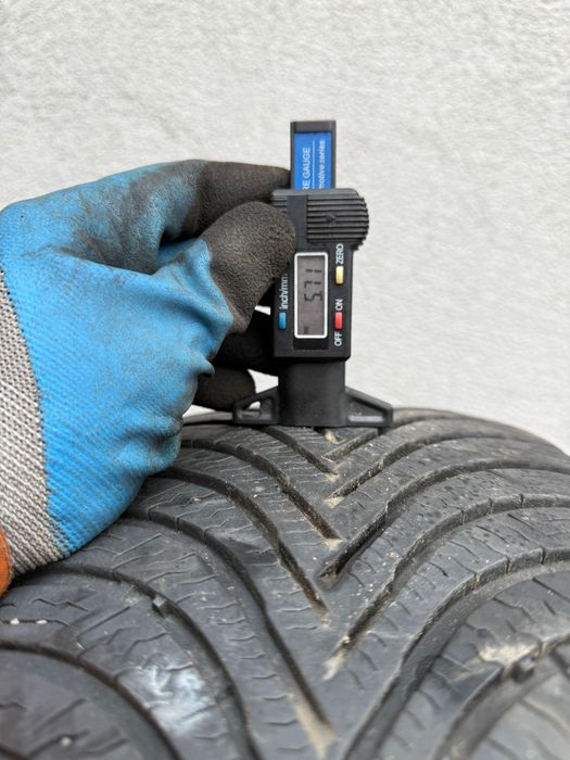 Para opon Michelin Alpin 5 205/55 r16 94H XL