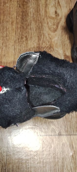 Зимові кросівки для дівчинки, жінки 36 р.